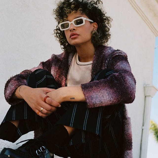 EOS / Ivory Acetate & Grey Lens - Shade Files