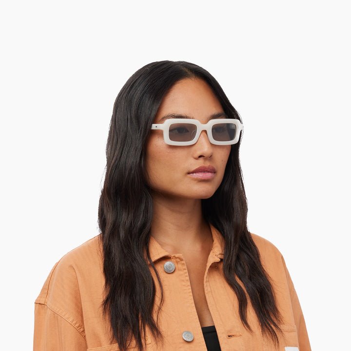 EOS / Ivory Acetate & Grey Lens - Shade Files