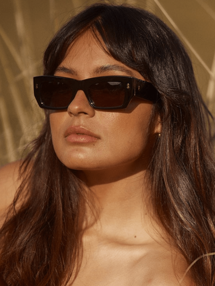 Far & Wide / Black - Shade Files