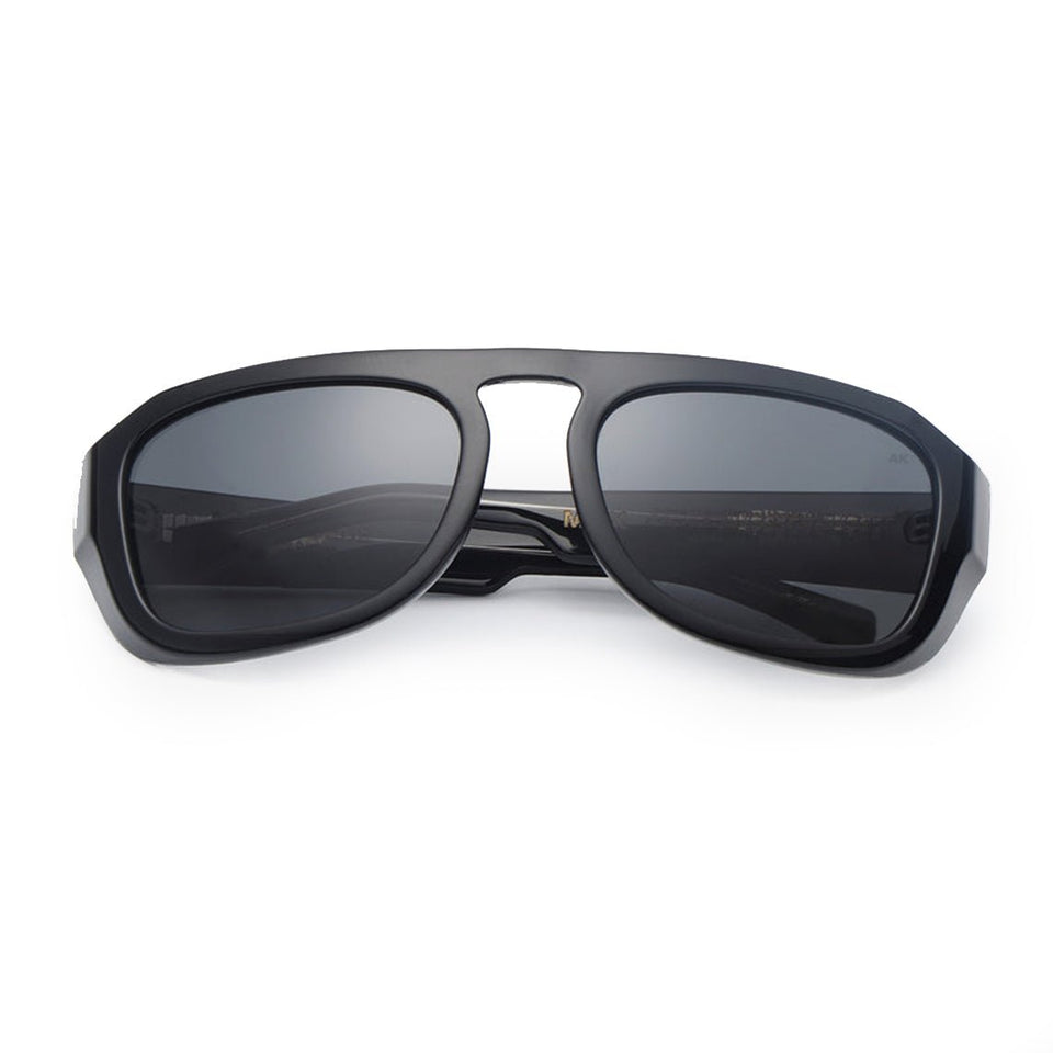 Max / Black & Black Lens Max / Black & Black Lens