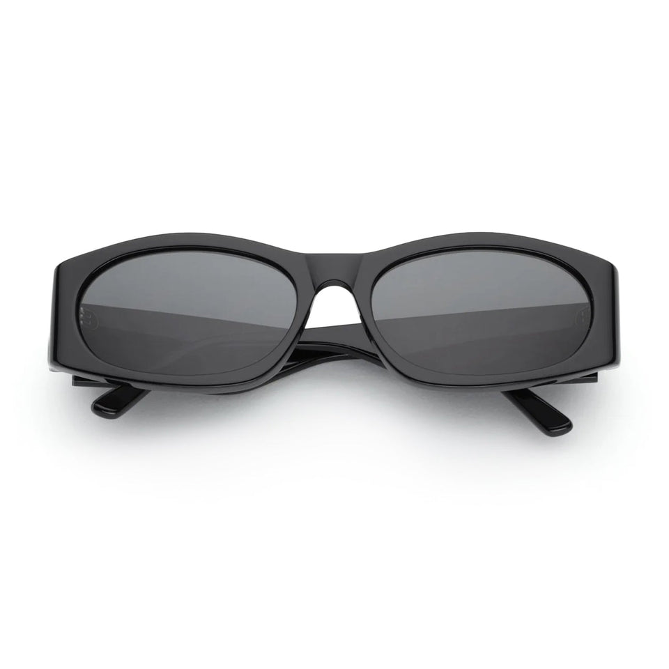 Romy / Black & Black Lens Romy / Black & Black Lens