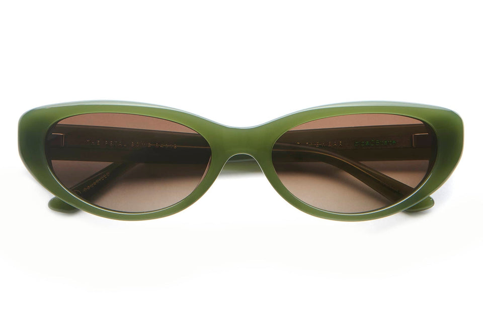 The Petal Bomb / Moss Bio & Polarised Desert Gradient Lens The Petal Bomb / Moss Bio & Polarised Desert Gradient Lens