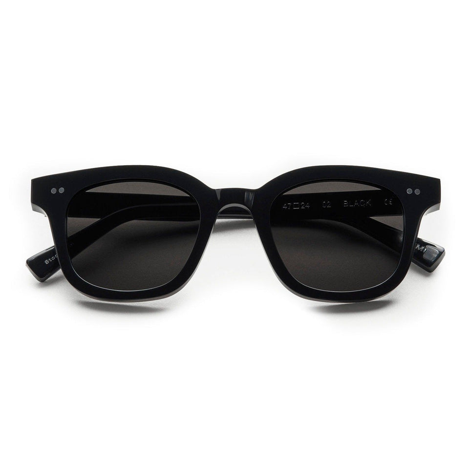 02 Core / Black & Black Lens 02 Core / Black & Black Lens