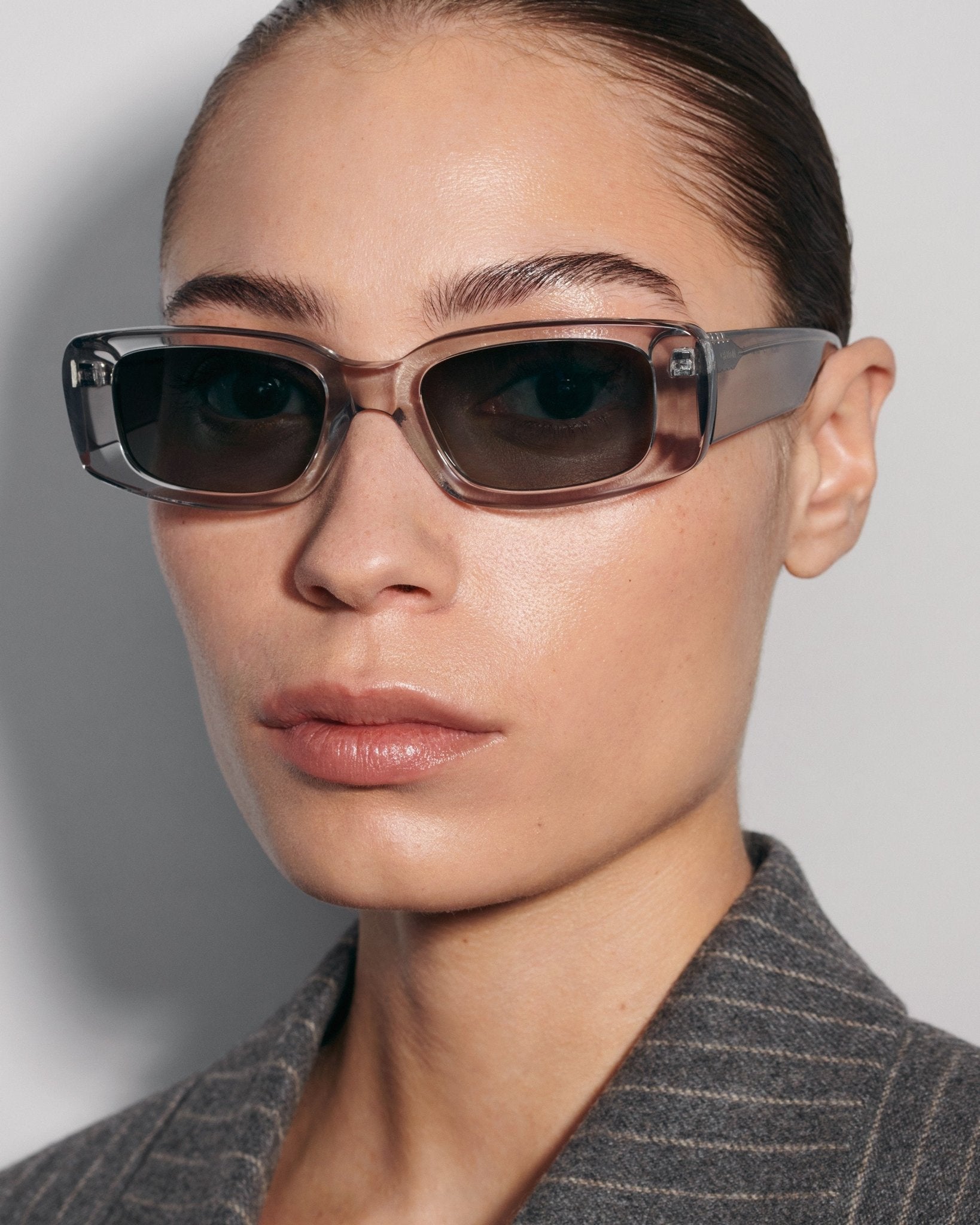 10.2 Core / Grey & Solid Grey Lens - Shade Files