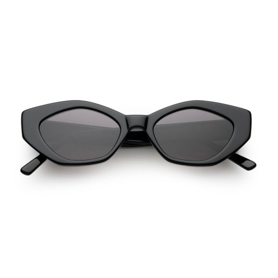 Camille / Black & Black Lens Camille / Black & Black Lens