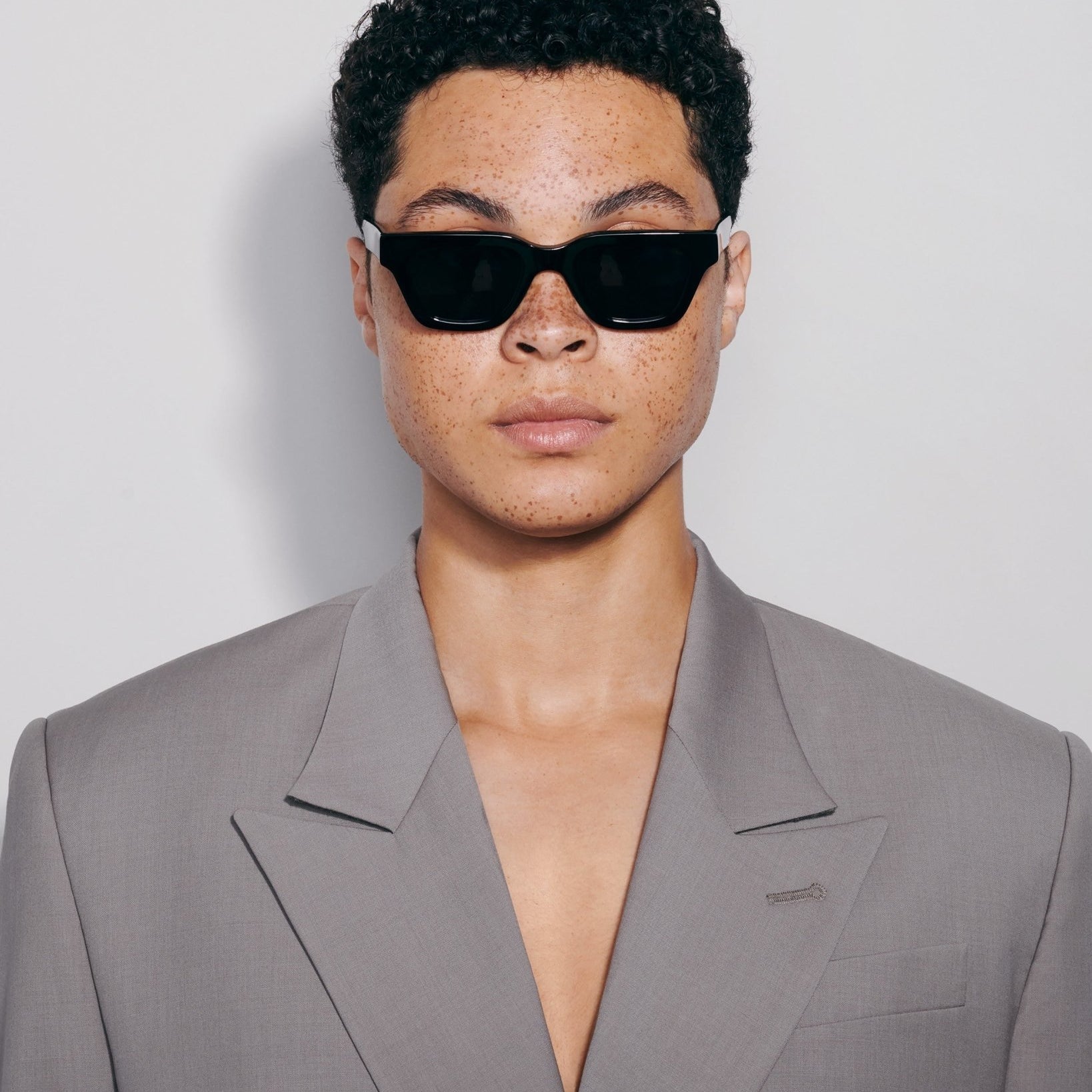 Lab Limited Manta / Black & Black Lens - Shade Files