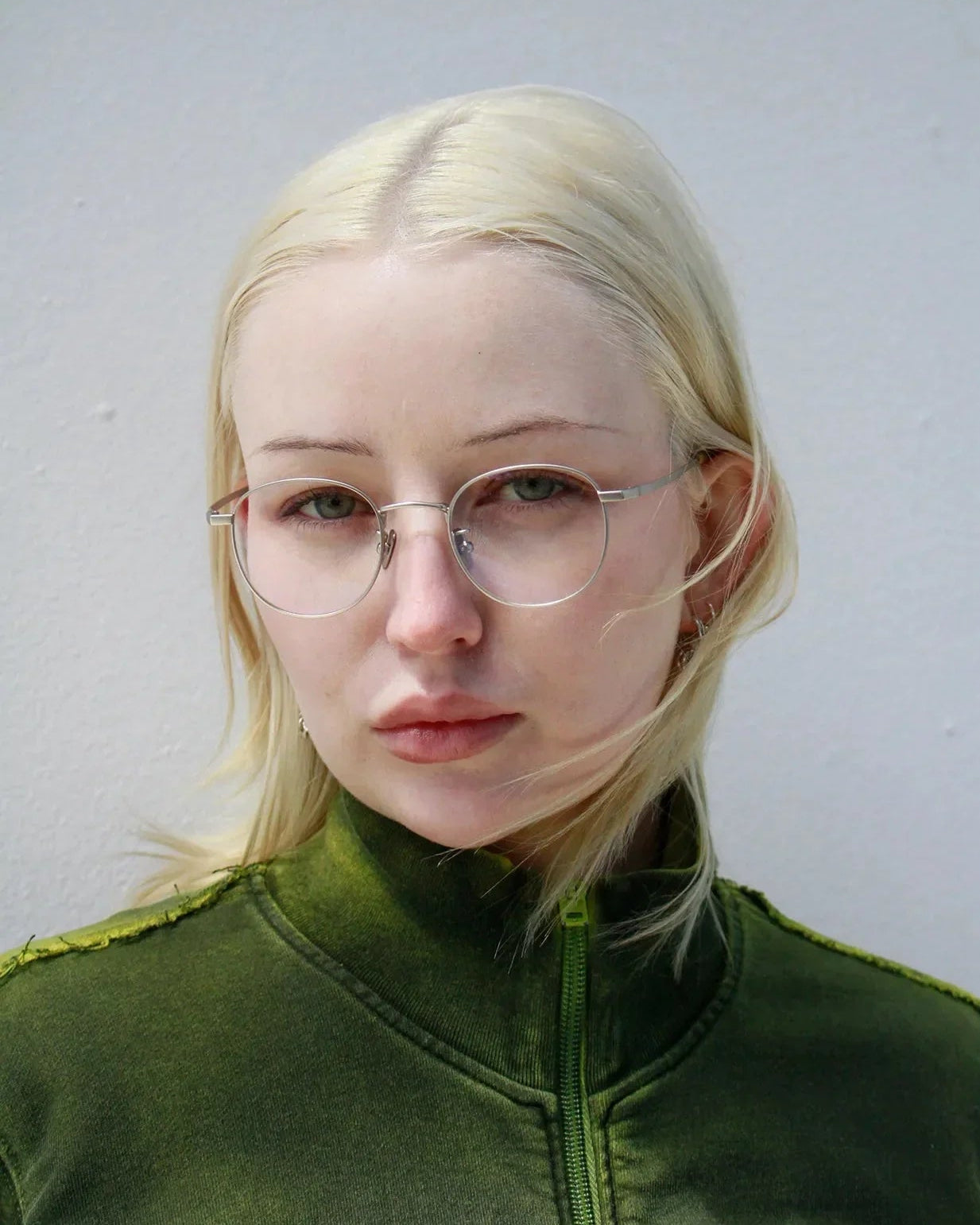 How to adjust sunglasses to fit my head shape at home - Shade Files