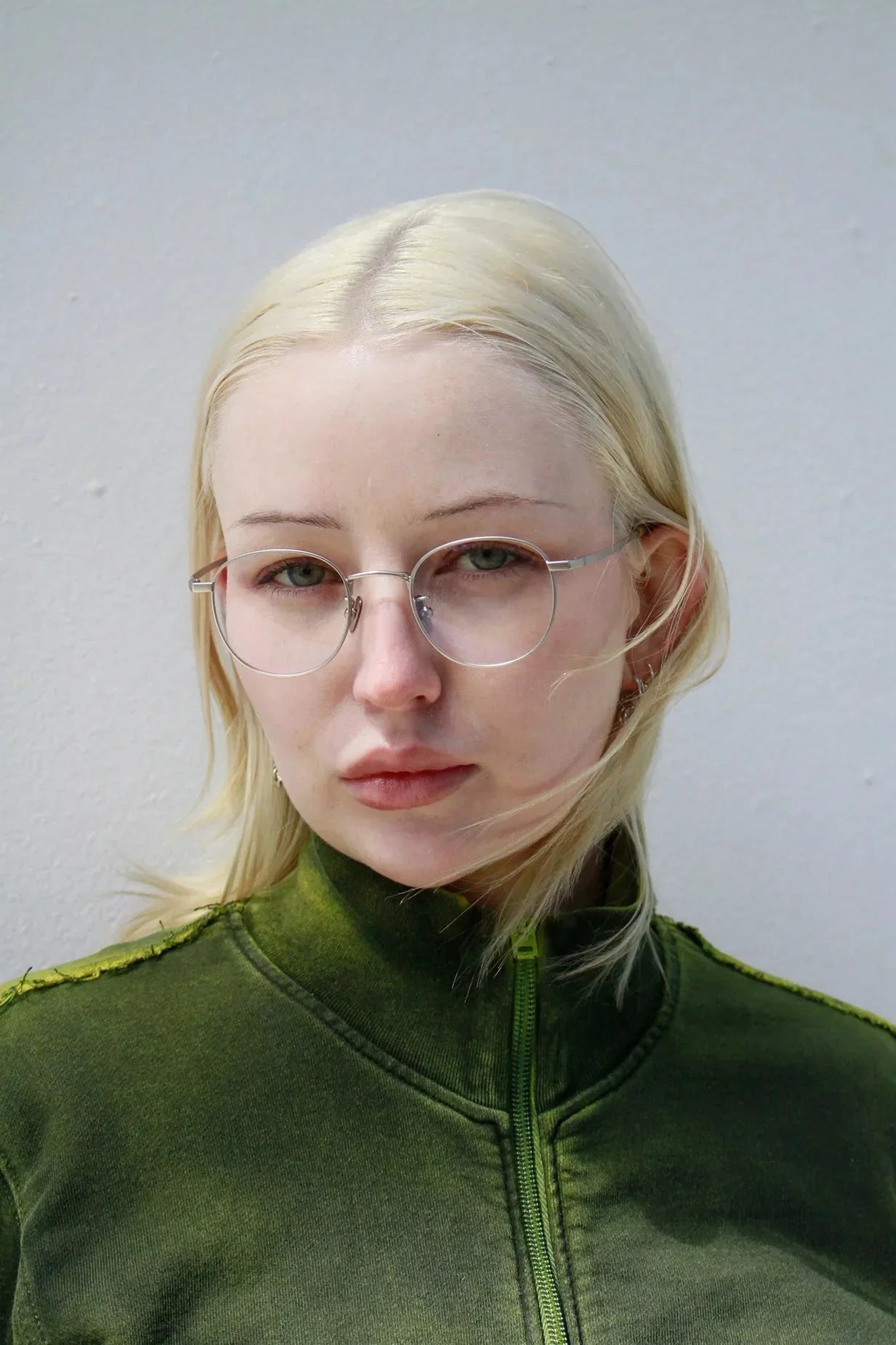 How to adjust sunglasses to fit my head shape at home - Shade Files