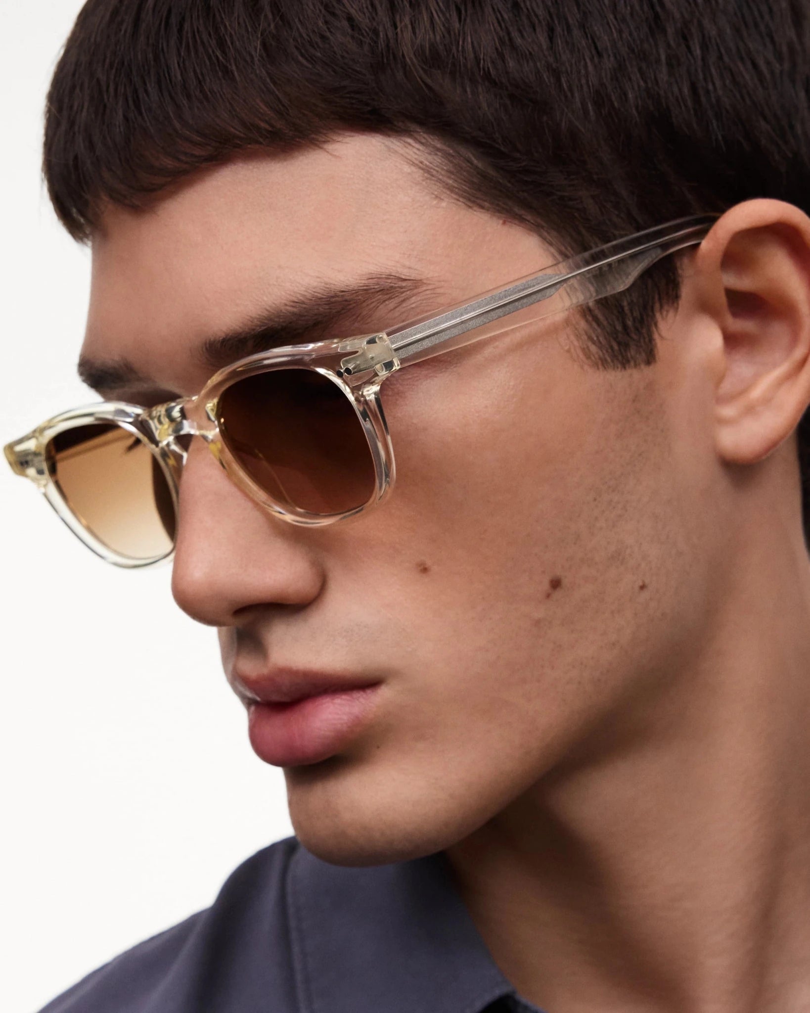 01 Core / Pale Yellow & Brown Lens - Shade Files