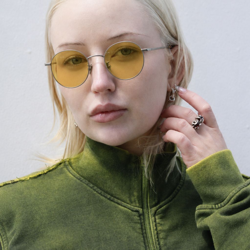 Wallis / Brushed Silver Metal & Warm Gold Lens