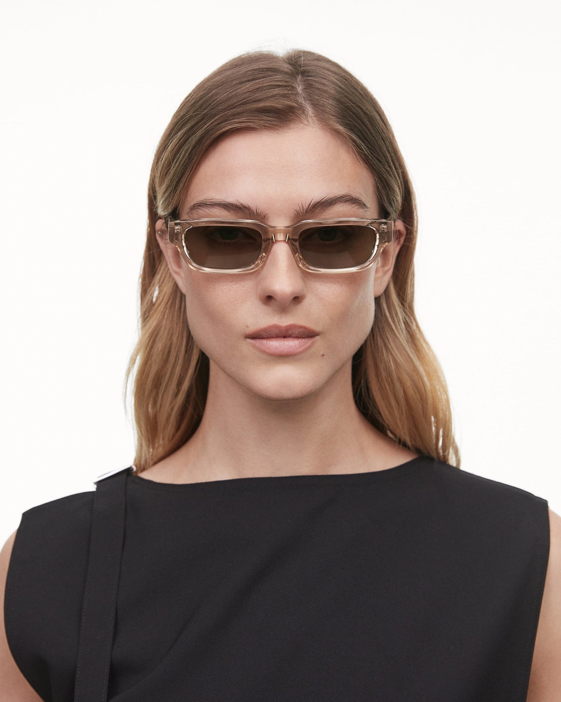 10 Core / Ecru & Brown Lens