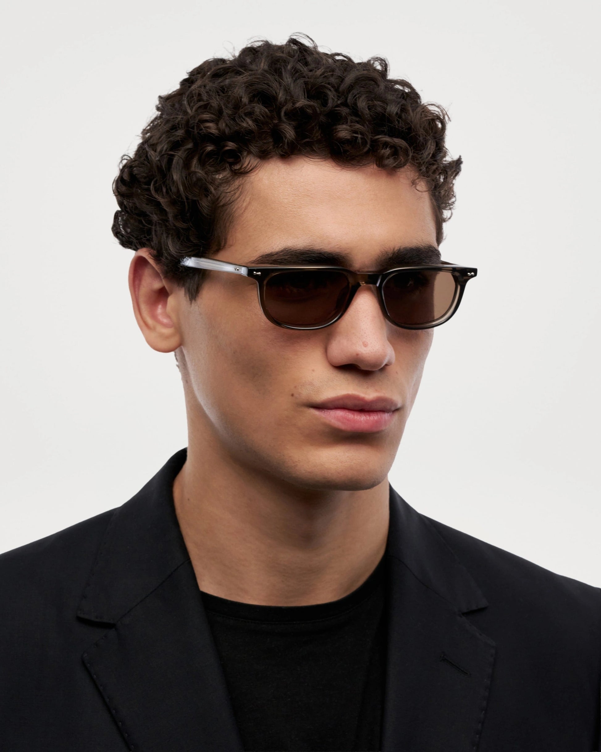 Novis / Light Taupe & Brown Lens