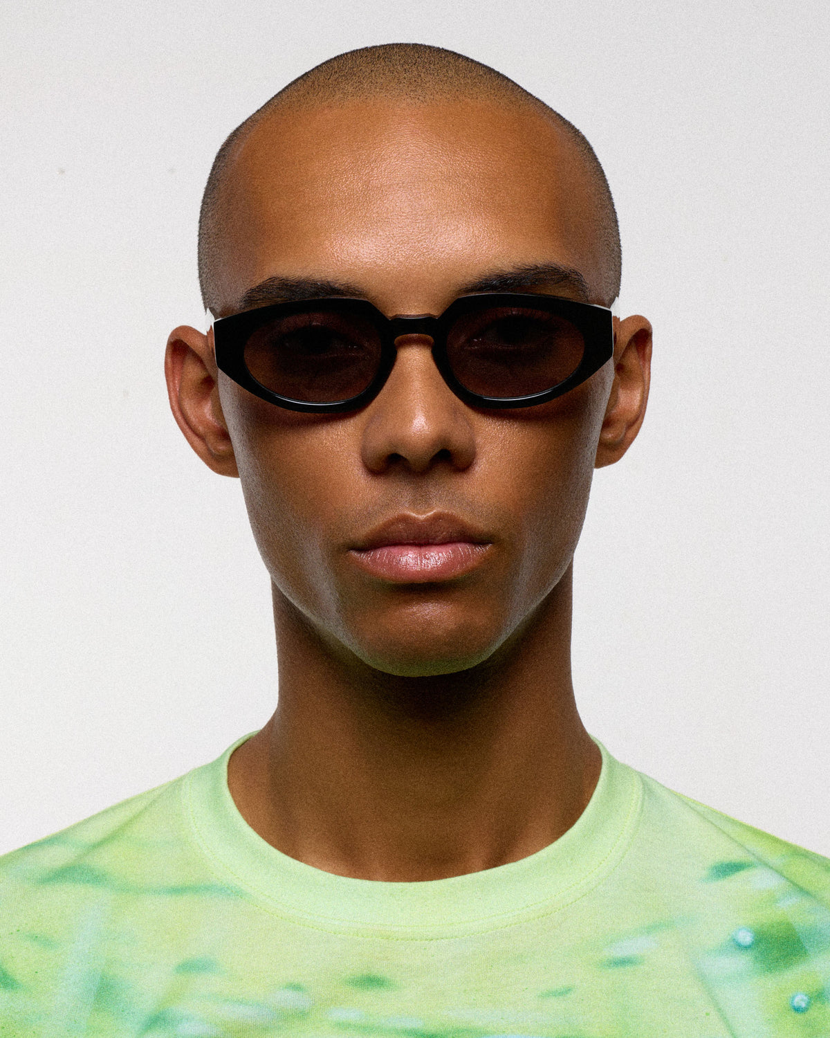 Akira / Black Acetate & Grey Gradient Lens