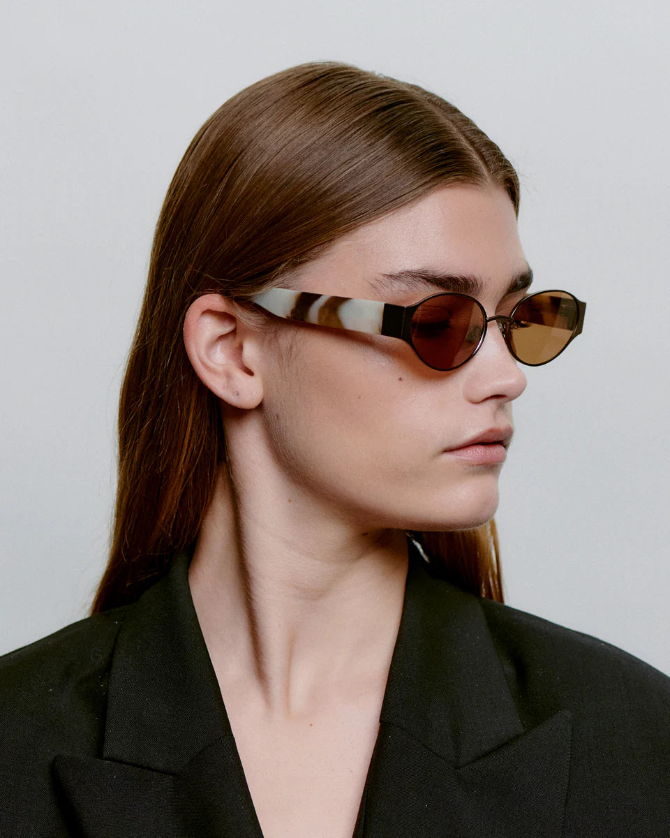 Bella / Matte Brown Cookie Dough & Brown Lens