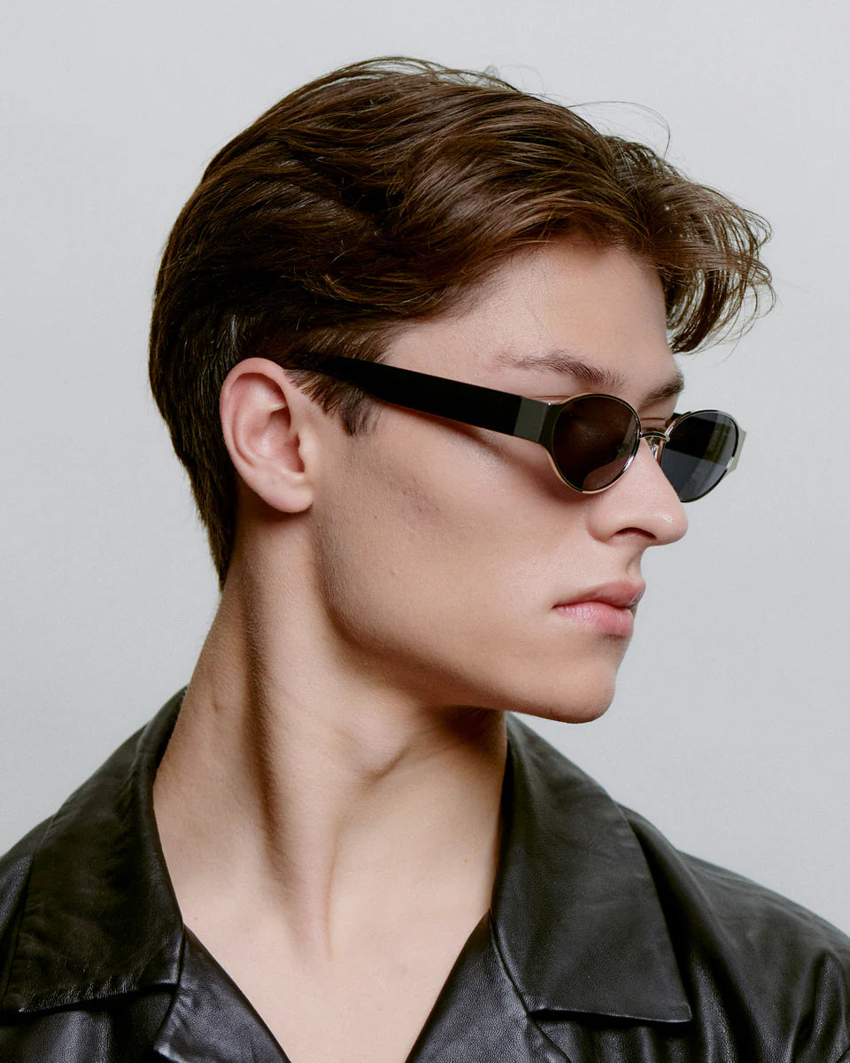 Bella / Silver & Black Lens