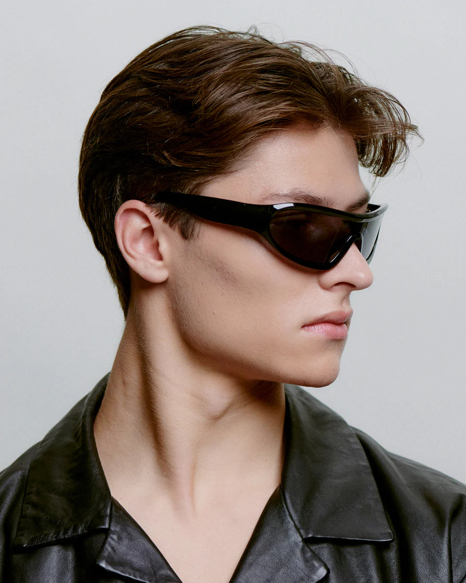 Devon / Black & Black Lens