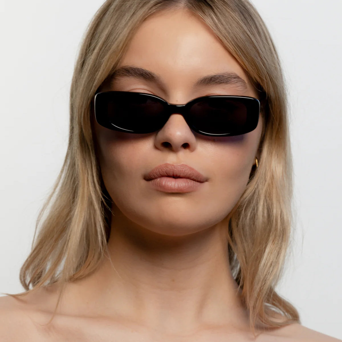 Solene / Black & Black Lens