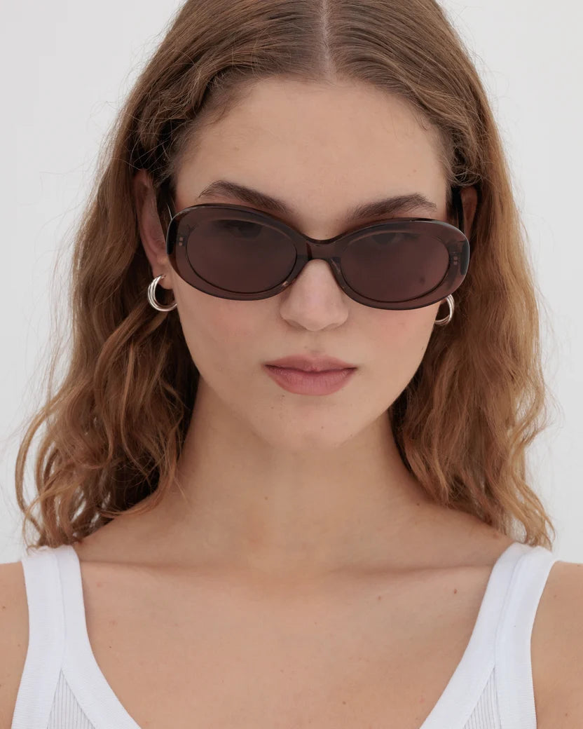 Valentina / Coffee & Brown Lens