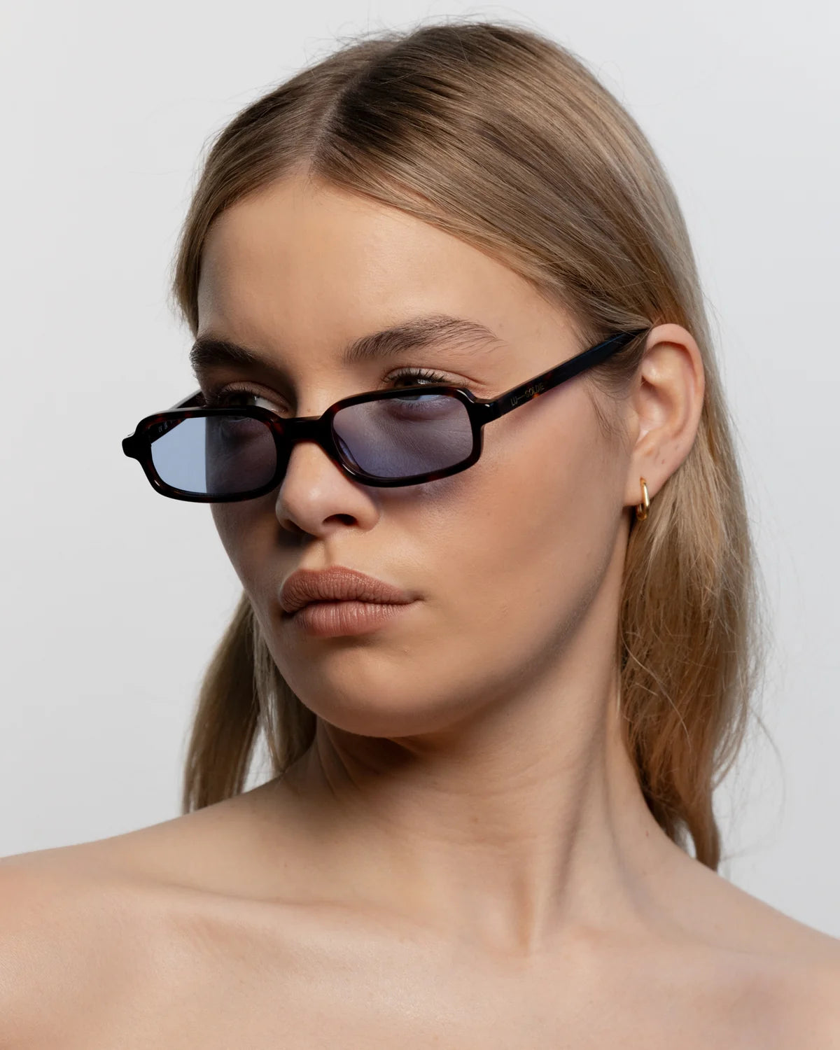 Vera / Tort & Blue Lens