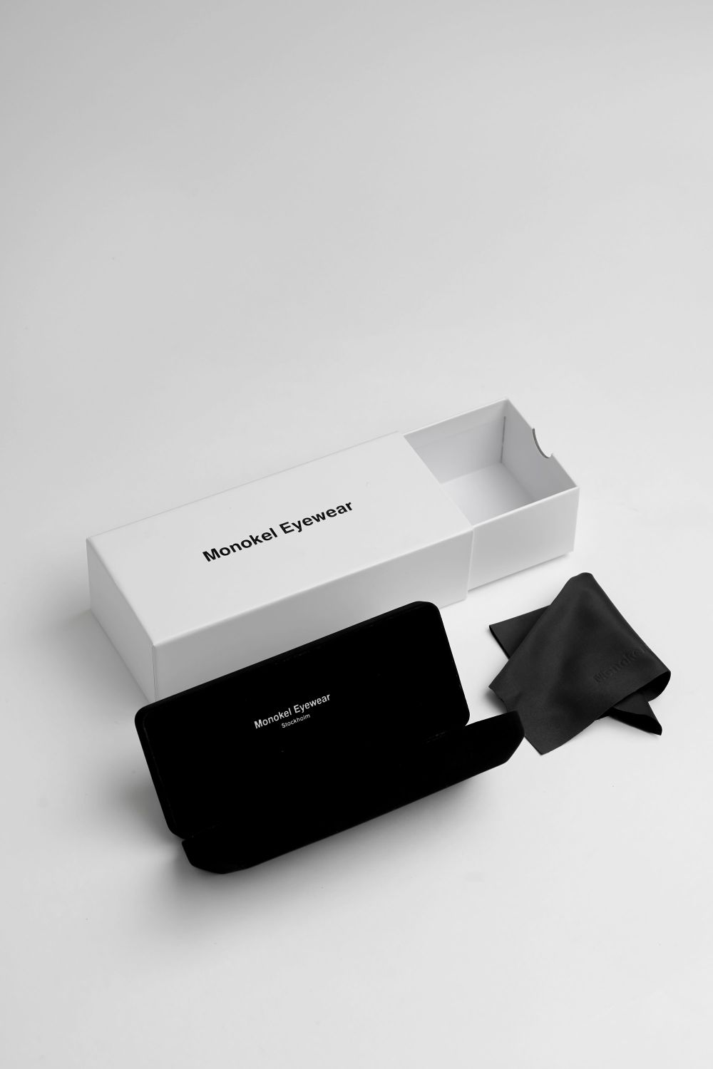 Monokel Eyewear | Ellis | Black Sunglasses | Shade Files