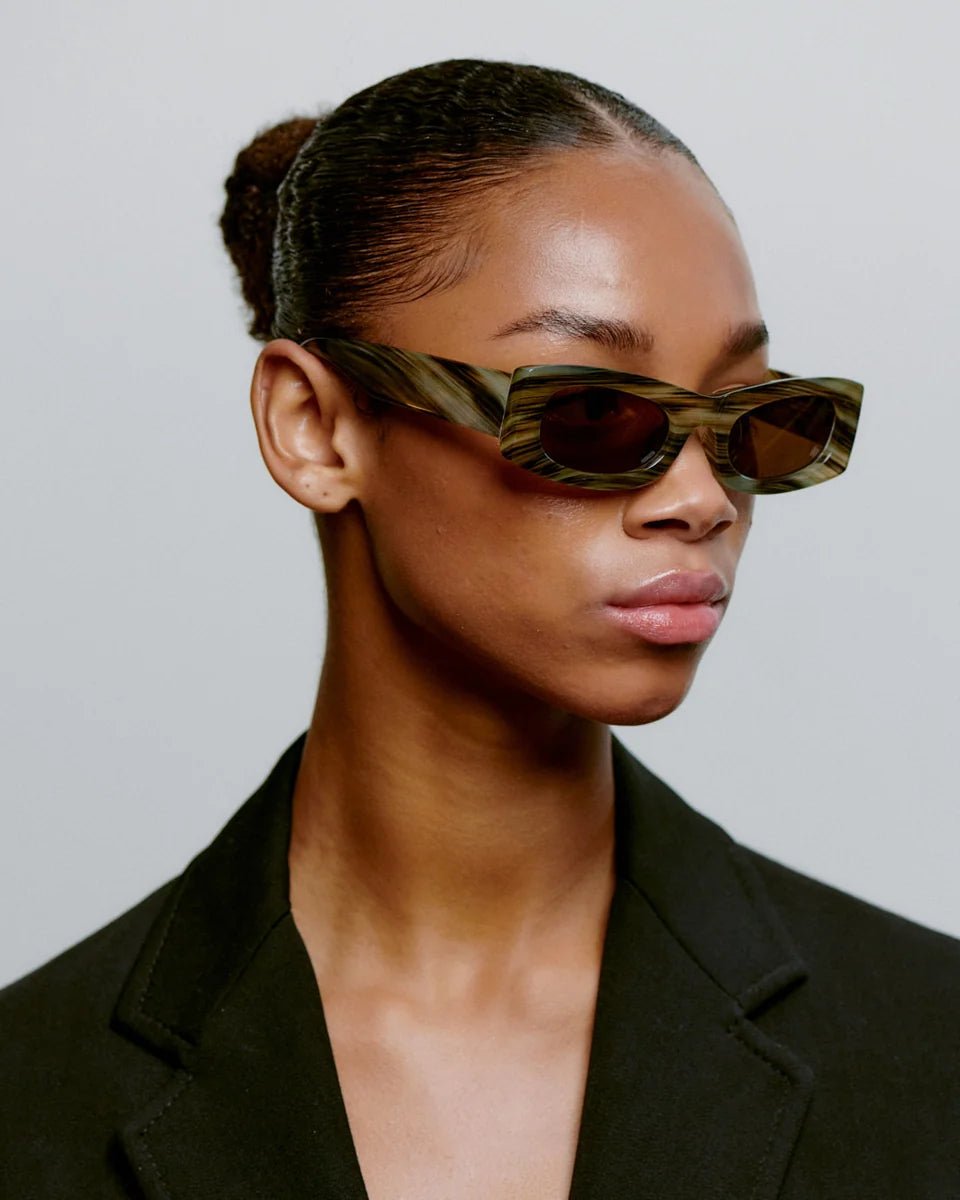 Frida / Striped Horn & Brown Lens - Shade Files