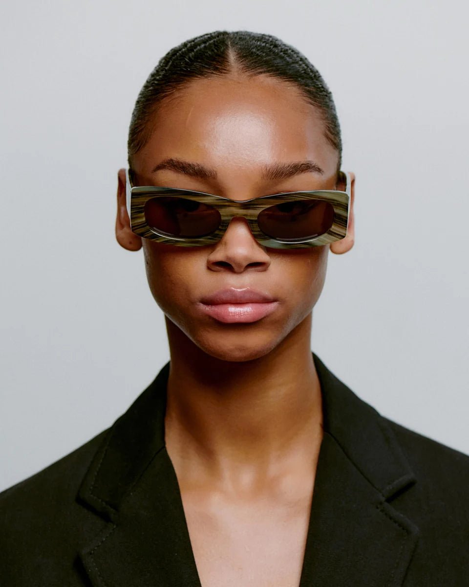 Frida / Striped Horn & Brown Lens - Shade Files
