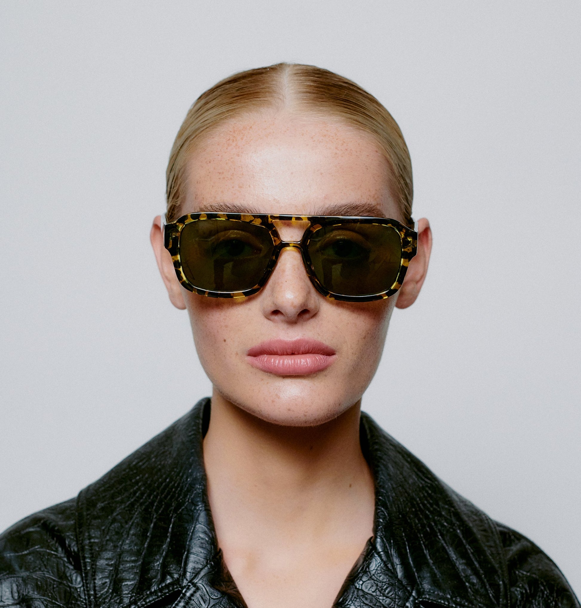 Kaya / Black Yellow Tortoise & Graphite Green Lens - Shade Files