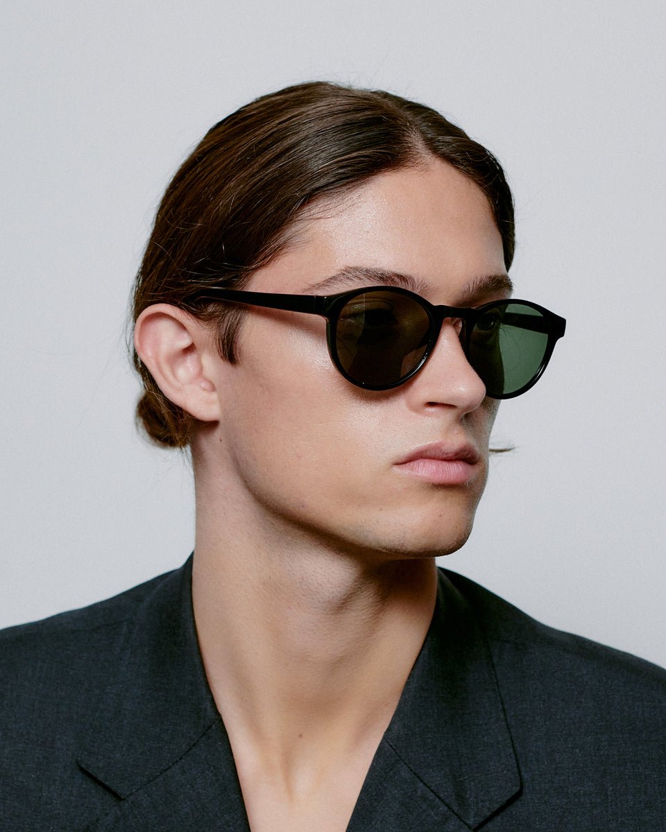 Marvin / Black & Graphite Green Lens - Shade Files