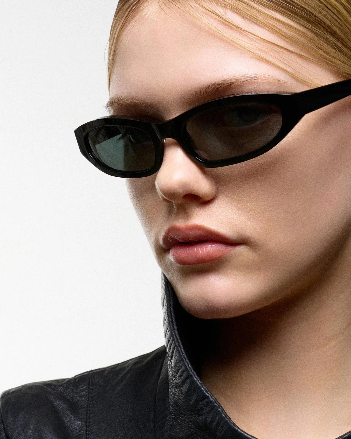 Miles / Black & Black Solid Lens - Shade Files