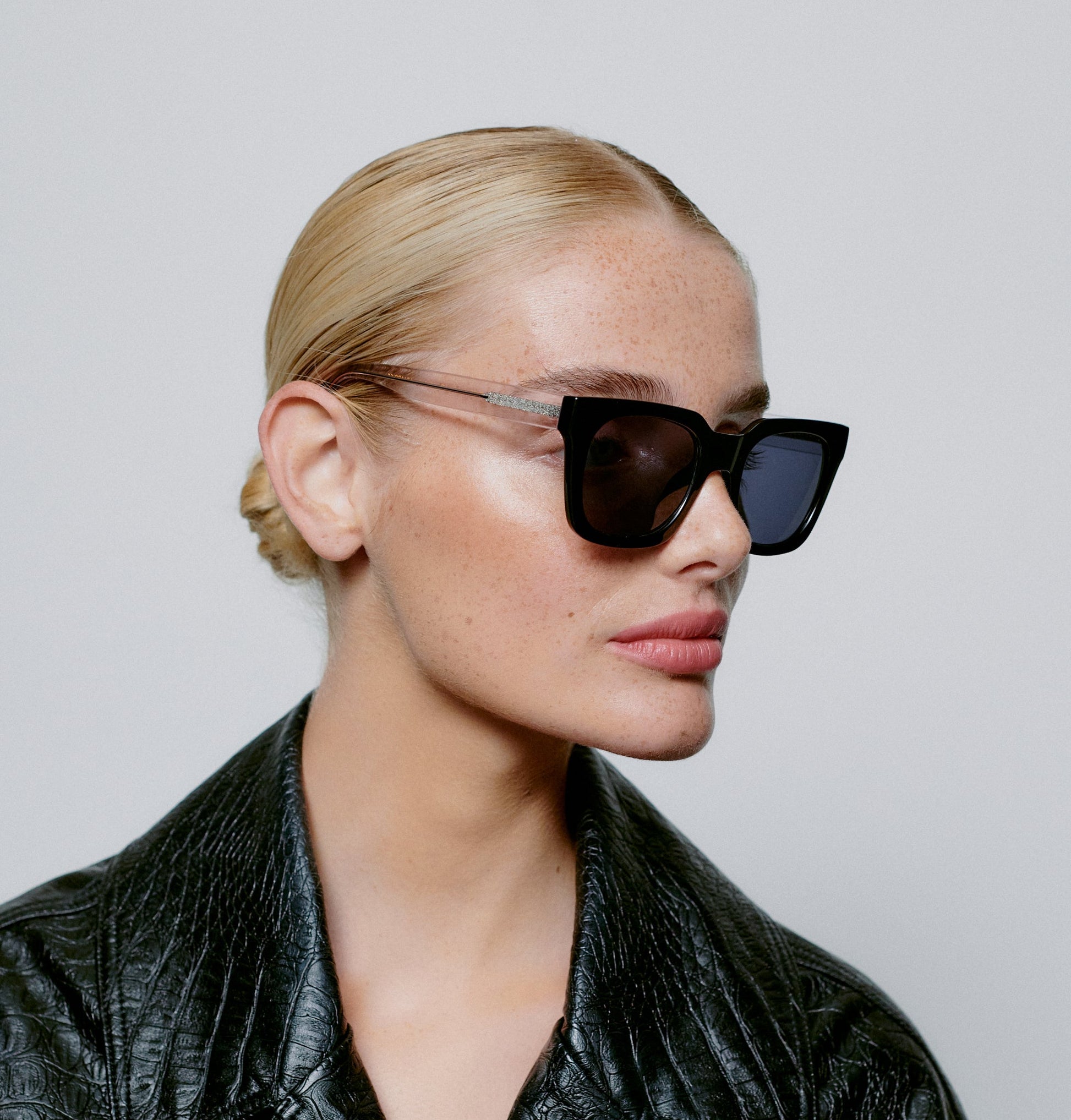 Nancy / Black & Crystal Arm - Shade Files