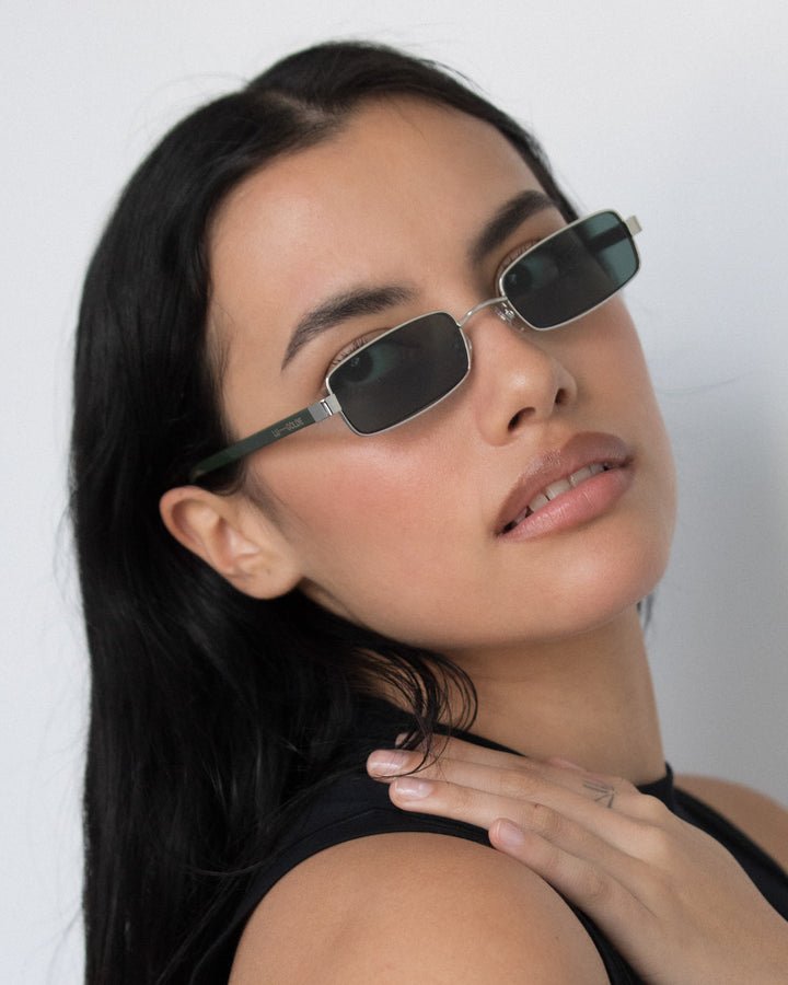 Nina / Silver Metal & Moss Lens - Shade Files