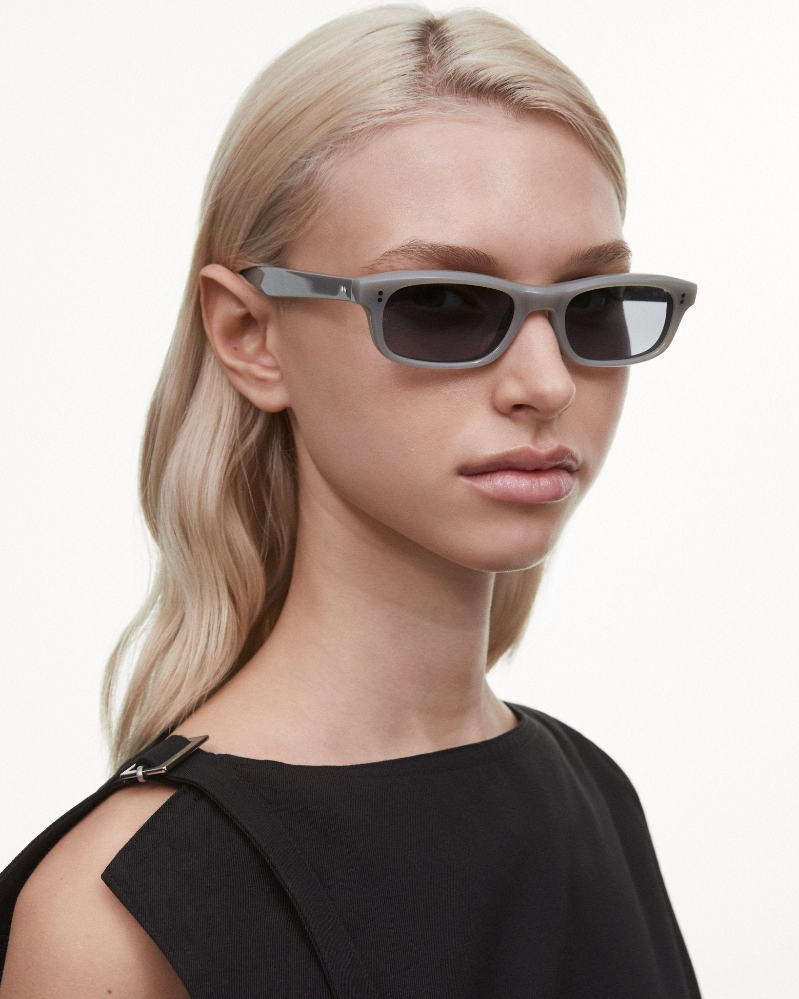 Pin / Grey Porcelain & Grey Lens - Shade Files