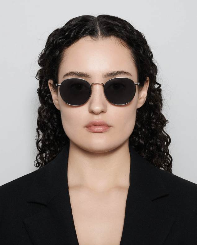 Round / Silver Metal & Grey Lens - Shade Files