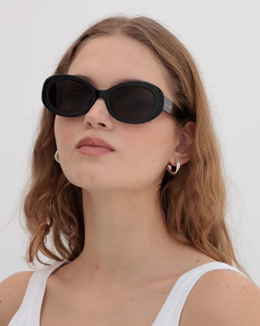 Valentina / Black & Black Lens - Shade Files