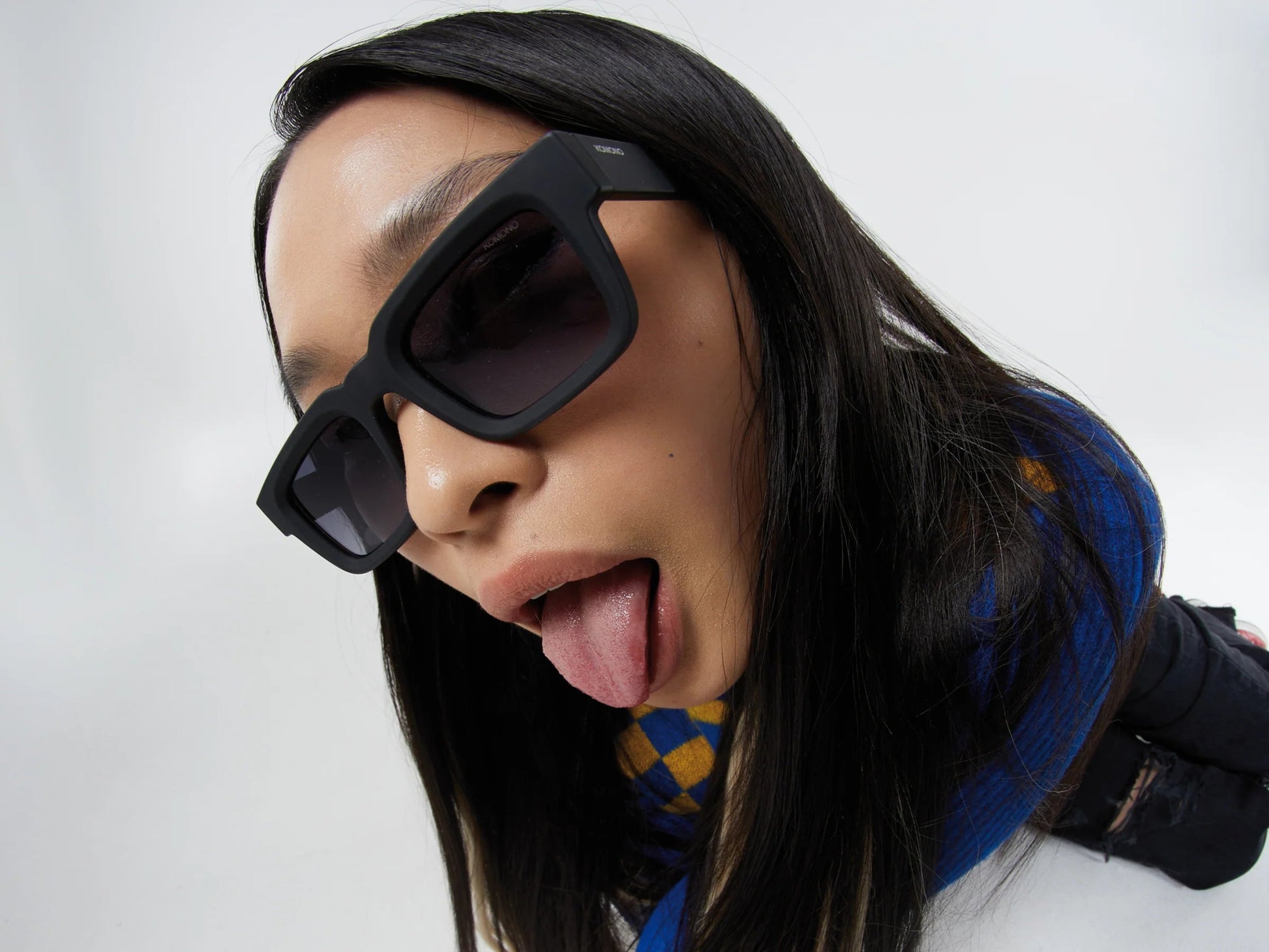 Victor / Carbon & Gradient Smoke Lens - Shade Files