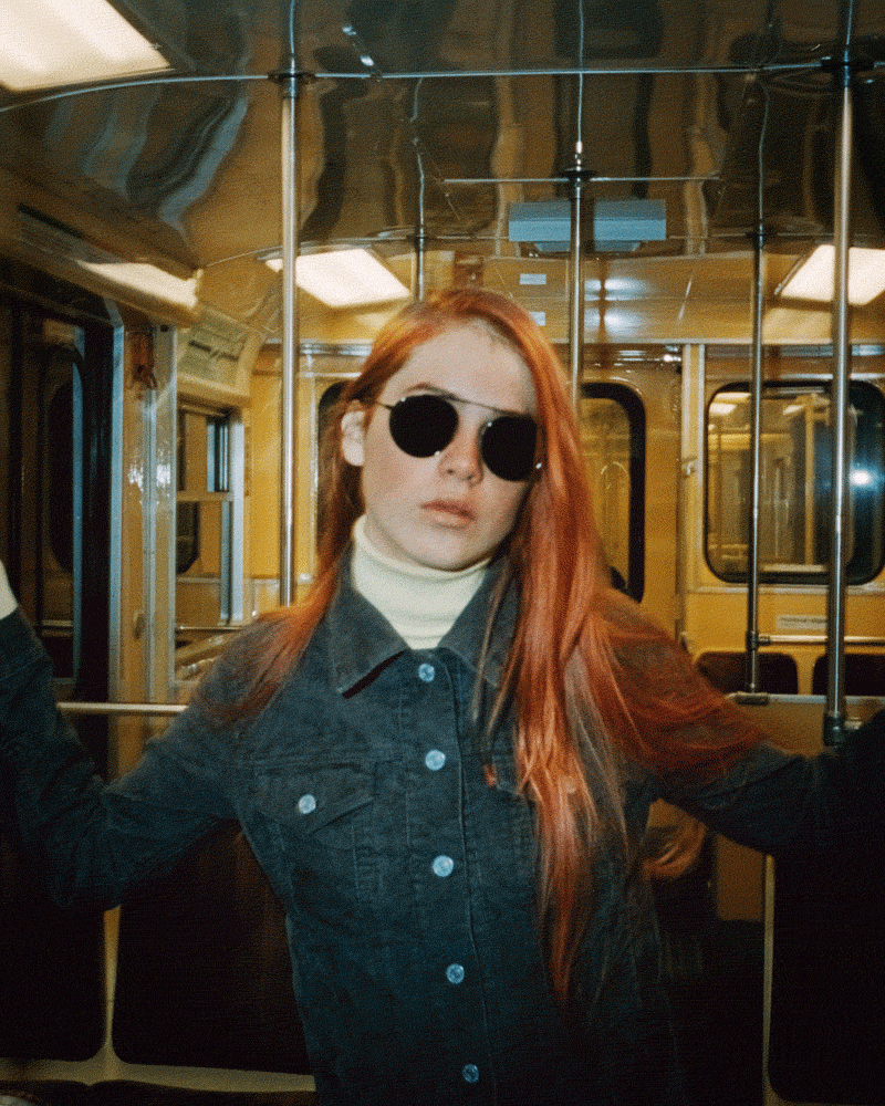 Iota / Black Metal & Grey Lens