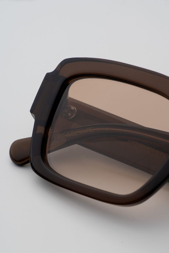 Apollo / Cola Acetate & Brown Gradient Lens - Shade Files