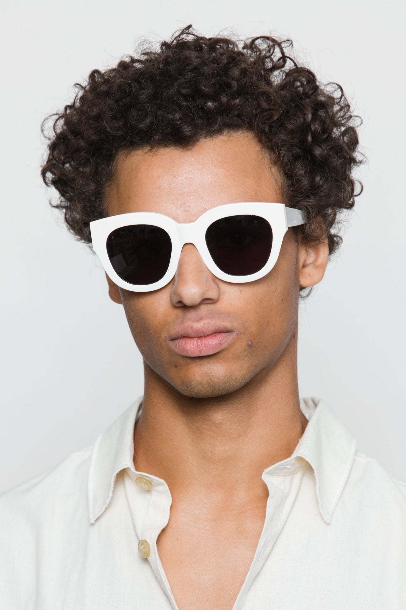 Cleo / White Acetate & Grey Lens - Shade Files