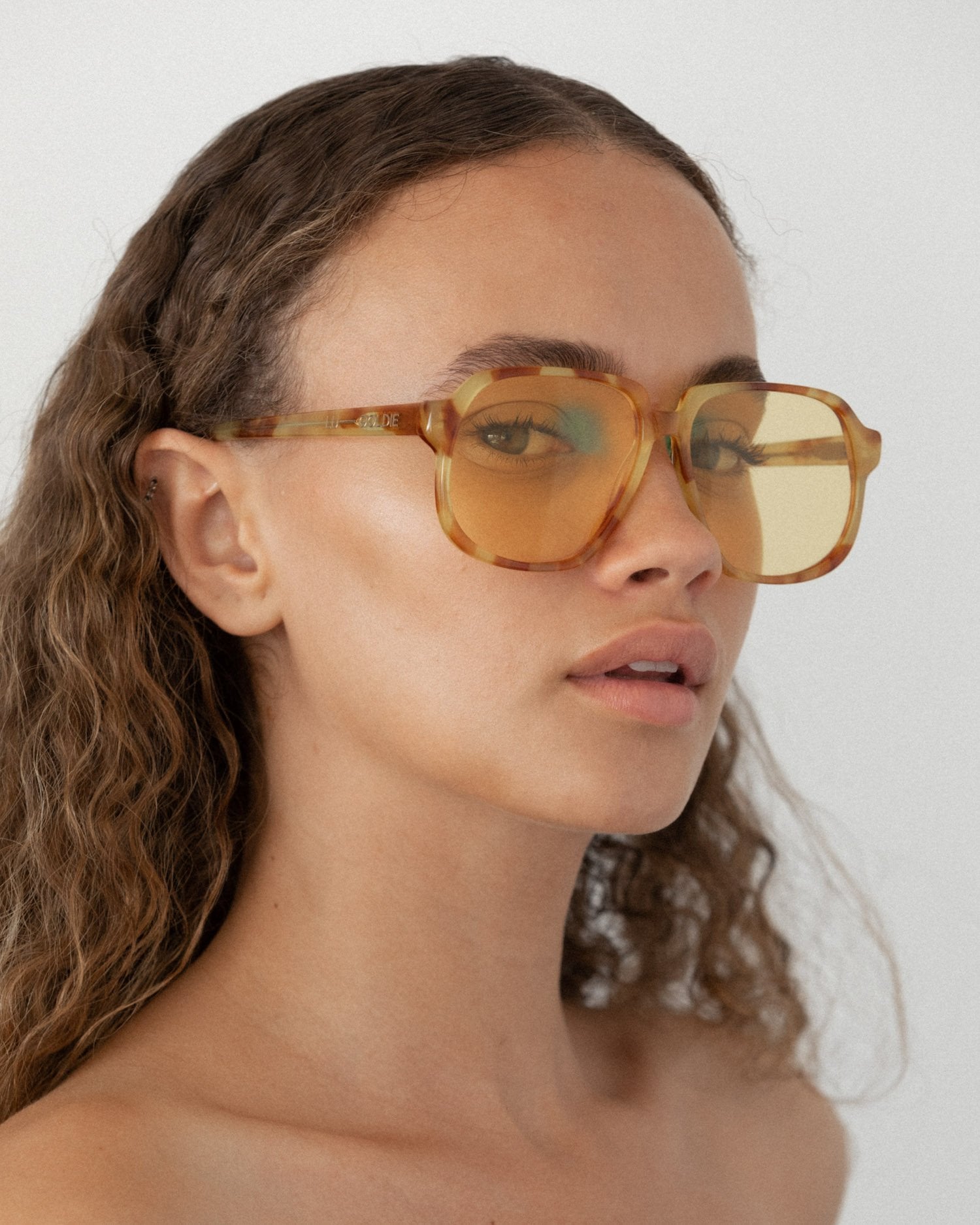 Delphine / Crème Brulee & Yellow Lens - Shade Files