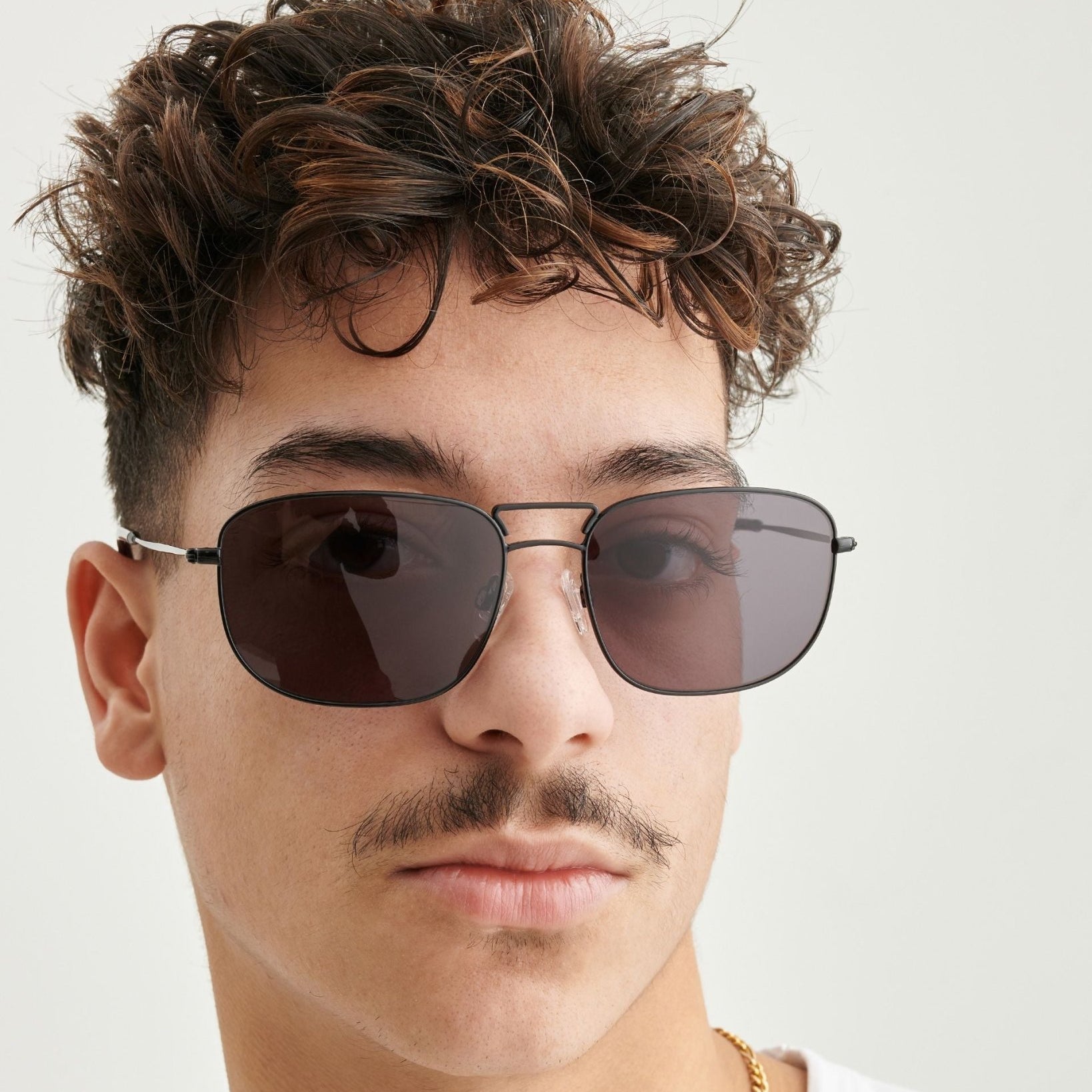 Giorgio / Black Transparent Grey - Shade Files