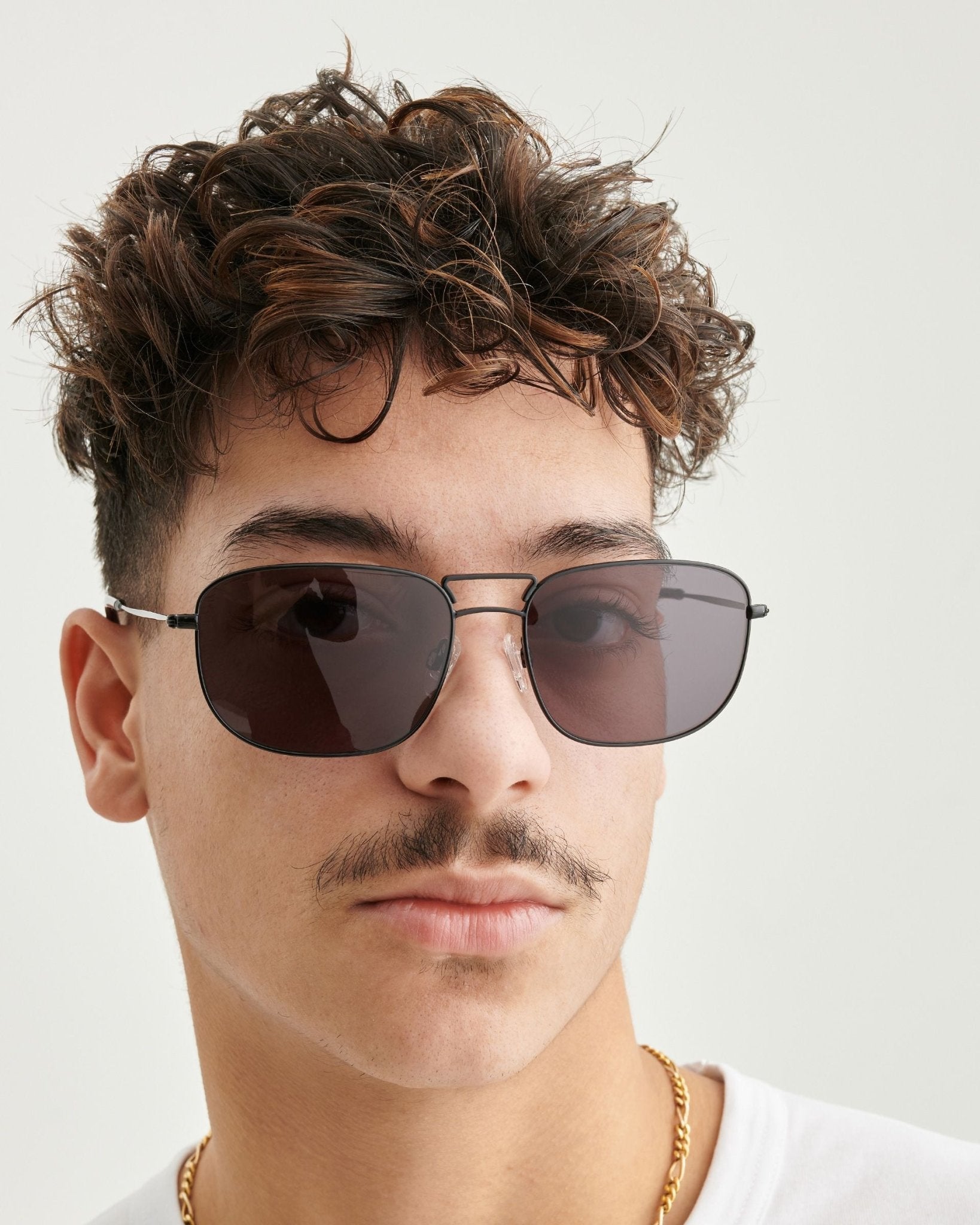 Giorgio / Black Transparent Grey - Shade Files