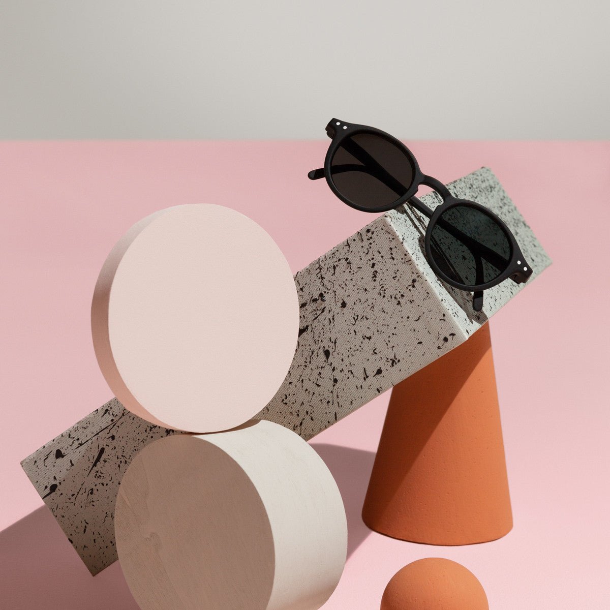 Junior Kids Sunglasses / 3 - 10 Years / Style D / Black - Shade Files