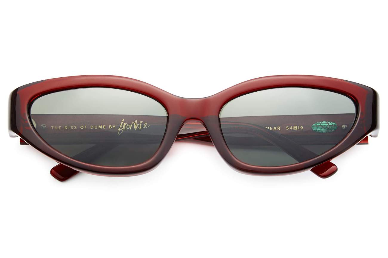 The Kiss Of Dume / Burgundy Bio - Shade Files