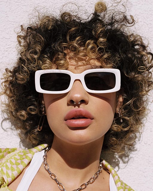 Verve / White Acetate & Black Lens - Shade Files